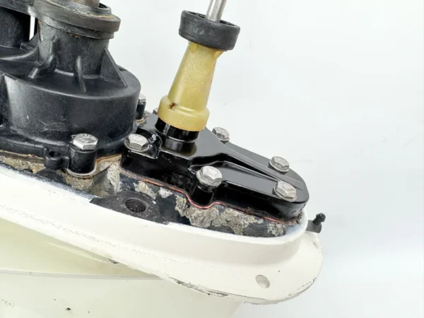 2005 Evinrude 115 HP 2 Stroke Outboard 25" Lower Unit