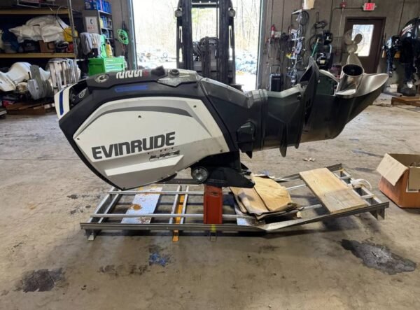 2017 Evinrude E-TEC 225 G2 Outboard Engine – Non-Running