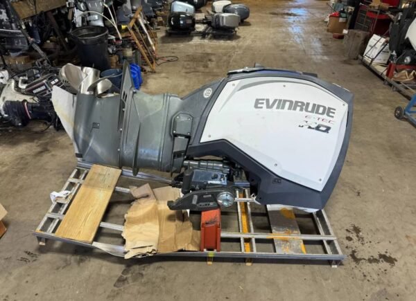 2017 Evinrude E-TEC 225 G2 Outboard Engine – Non-Running