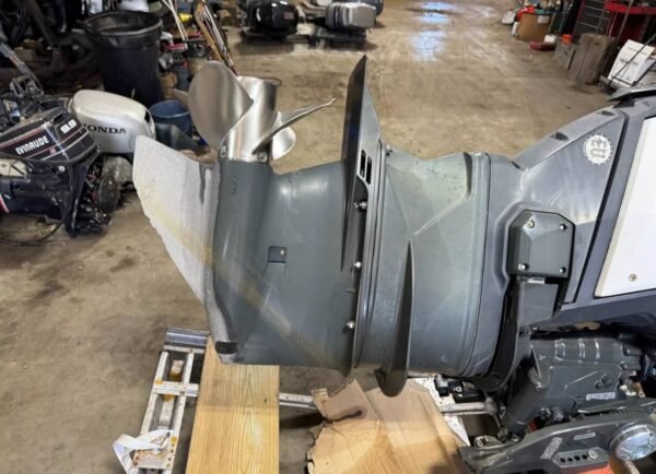 2017 Evinrude E-TEC 225 G2 Outboard Engine – Non-Running