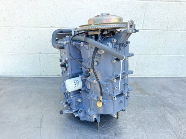2001 - 2004 Yamaha F 80 90 100 HP 4 Stroke Outboard Powerhead