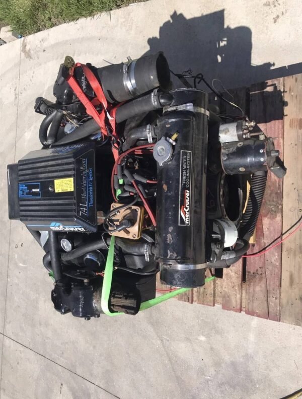 MerCruiser 7.4L 454 Blue Water Inboard Engine – Closed Cooling, No Salt