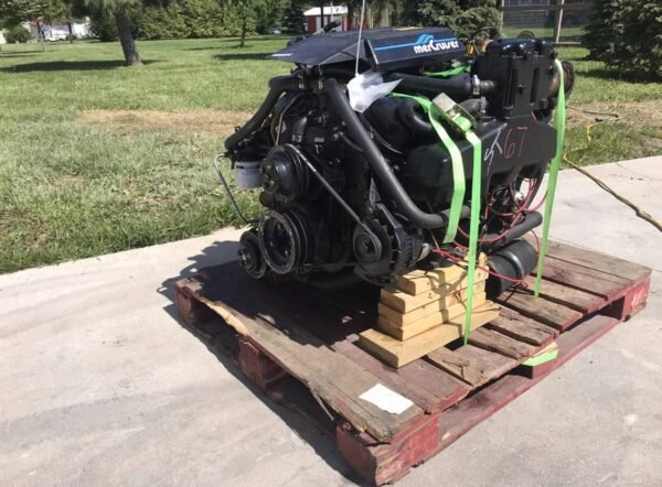 MerCruiser 7.4L 454 Blue Water Inboard Engine – Closed Cooling, No Salt