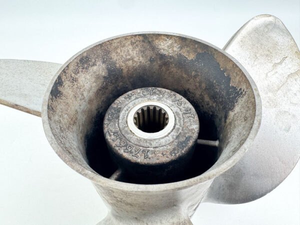 OMC Johnson Evinrude Stainless Prop 176617 – 14 3/4 x 19P, 3-Blade