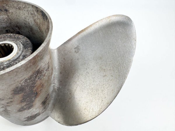 OMC Johnson Evinrude Stainless Prop 176617 – 14 3/4 x 19P, 3-Blade